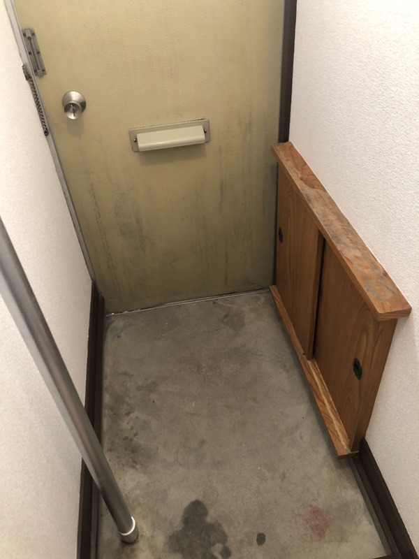 香登マンション 玄関