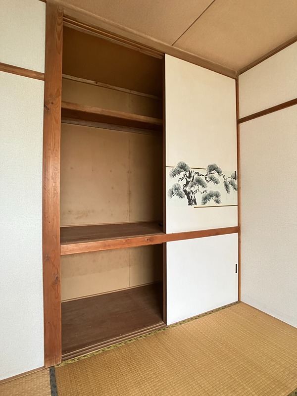 香登マンション 収納