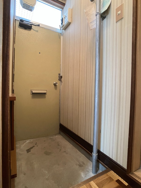 香登マンション 玄関