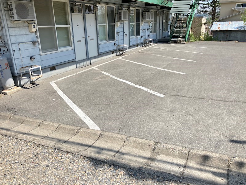 ステップカーサⅡ 駐車場