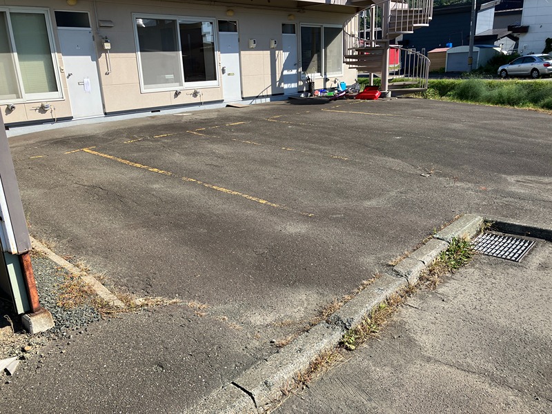 広明パークハイツ 駐車場