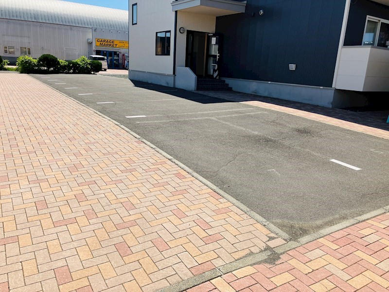 アナザーラピュタ 駐車場