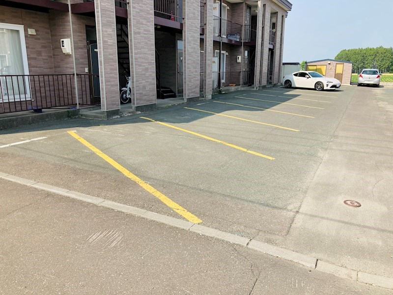 グレイス小泉Ⅰ 駐車場