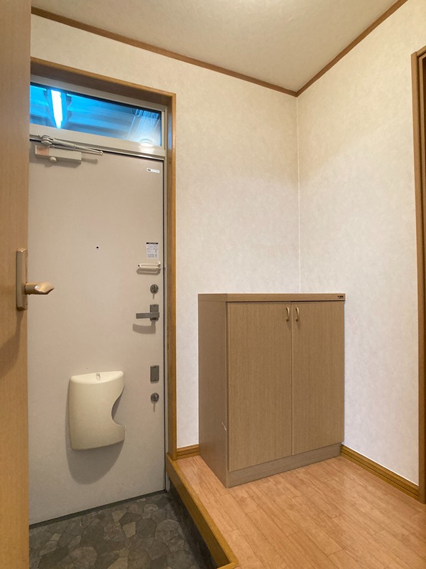 高原館 玄関
