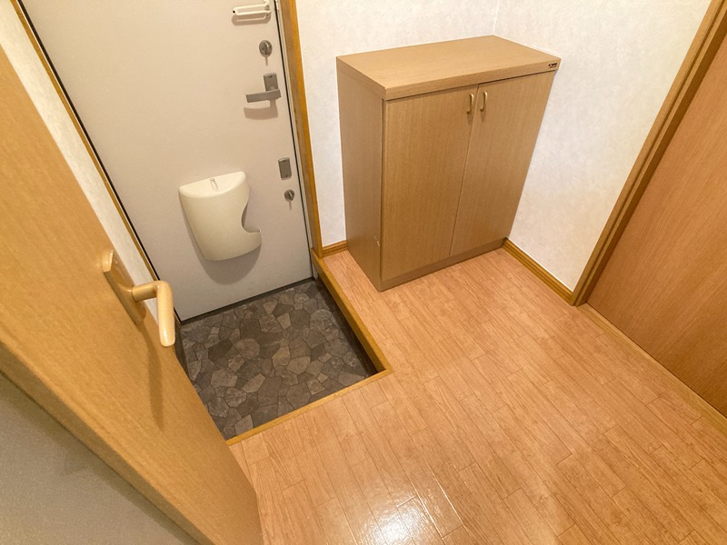 高原館 玄関