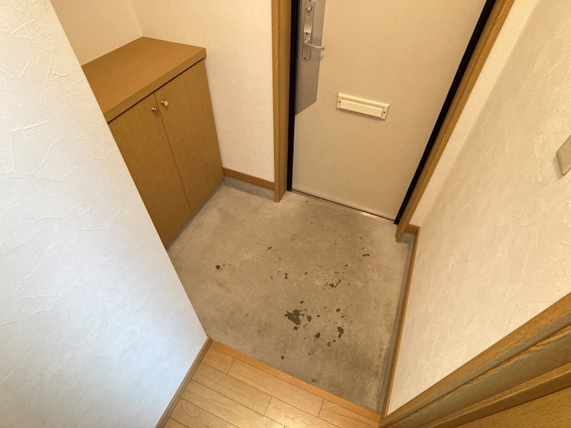 ファースト２ 玄関