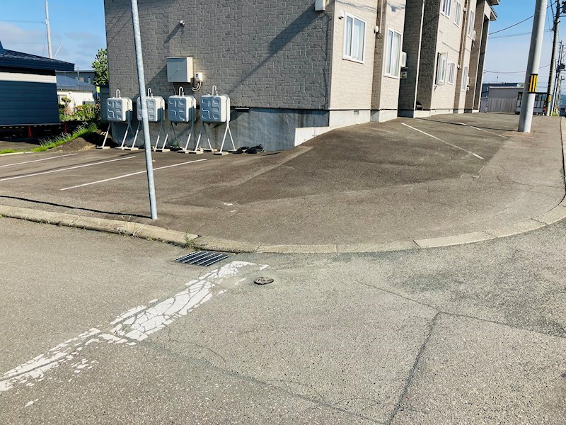 ハイツビリーブ 駐車場