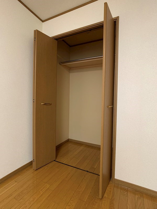 チロルⅤ 収納