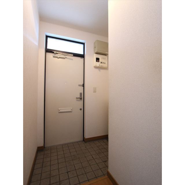 コンフォート朝日 玄関