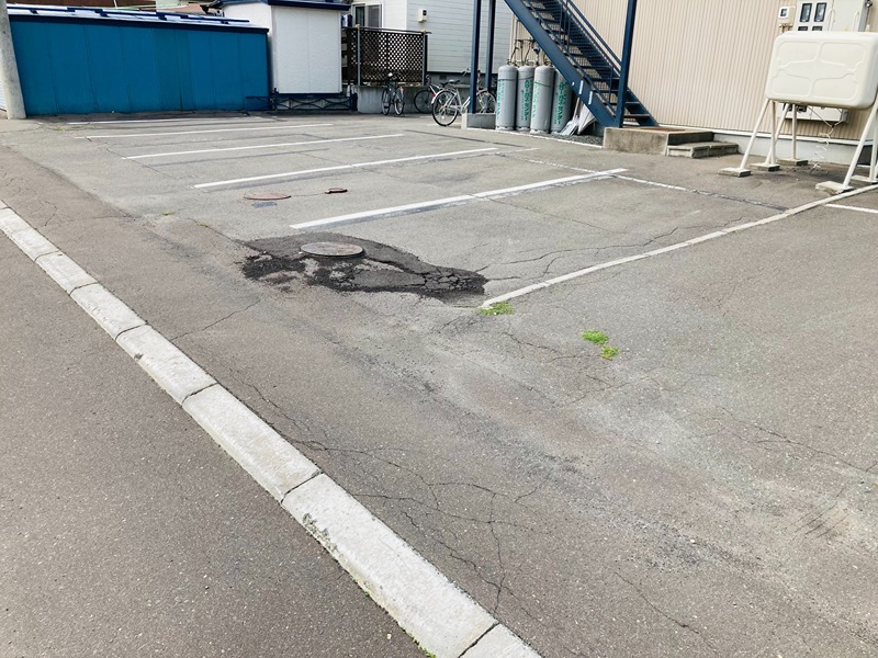 カームハイツ 駐車場