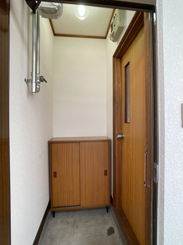 ハイツ井上 玄関
