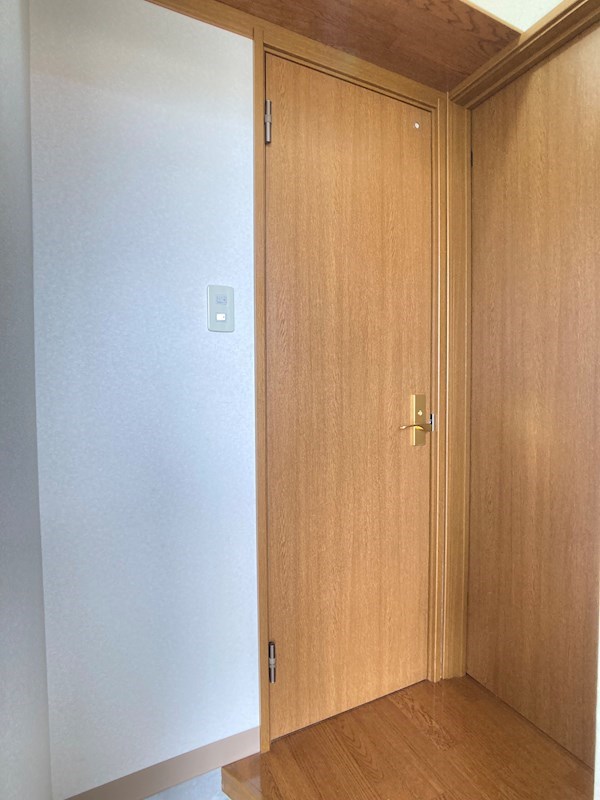 ブロッサムＫ 玄関