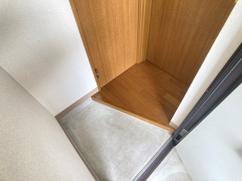 ブロッサムＫ 玄関