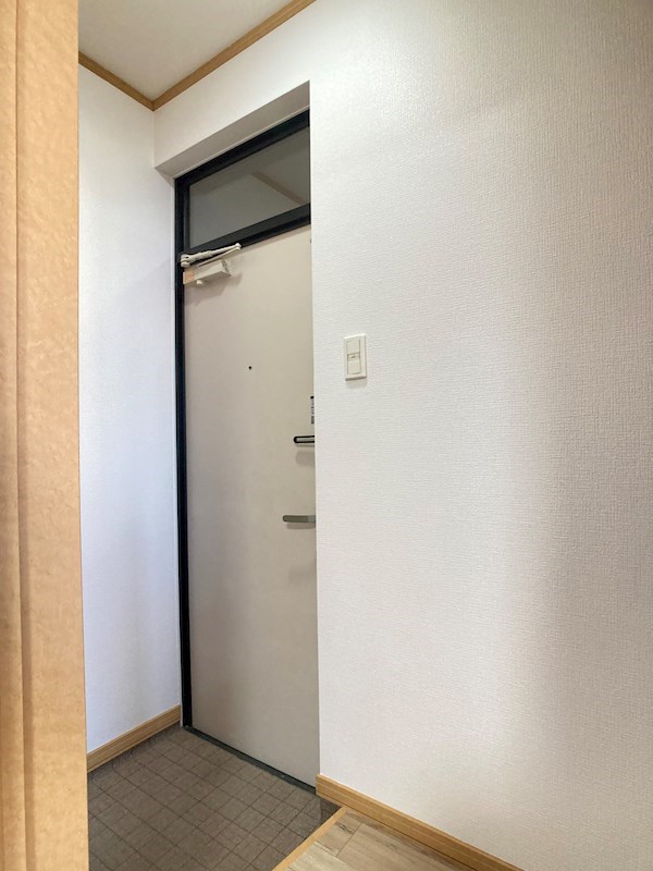 ハーモニー三輪 玄関