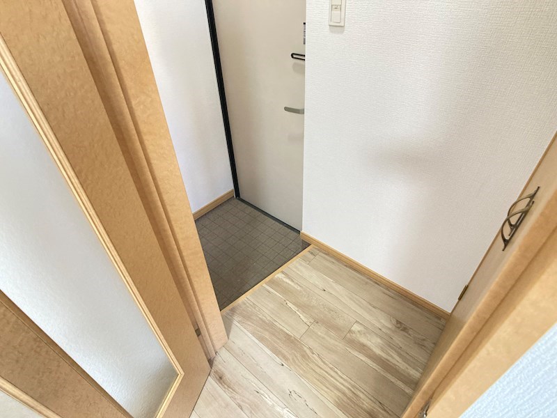 ハーモニー三輪 玄関