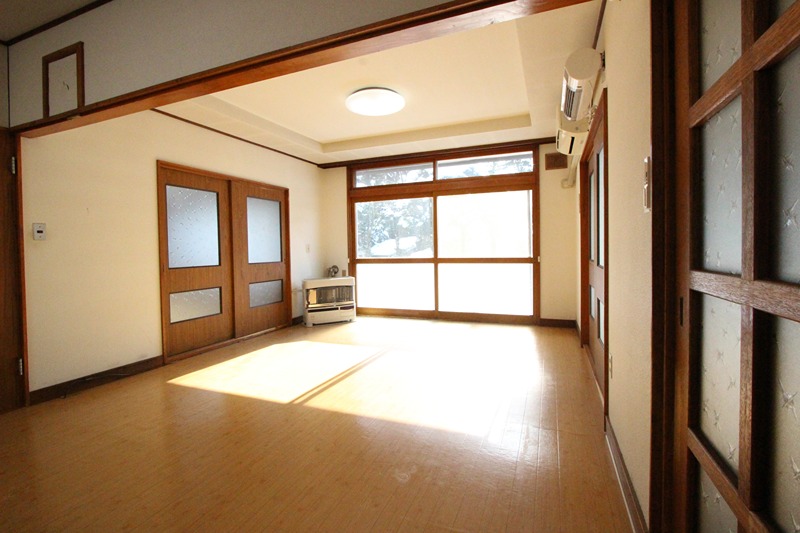 北海道北見市美山町南９丁目36番地134 リビング