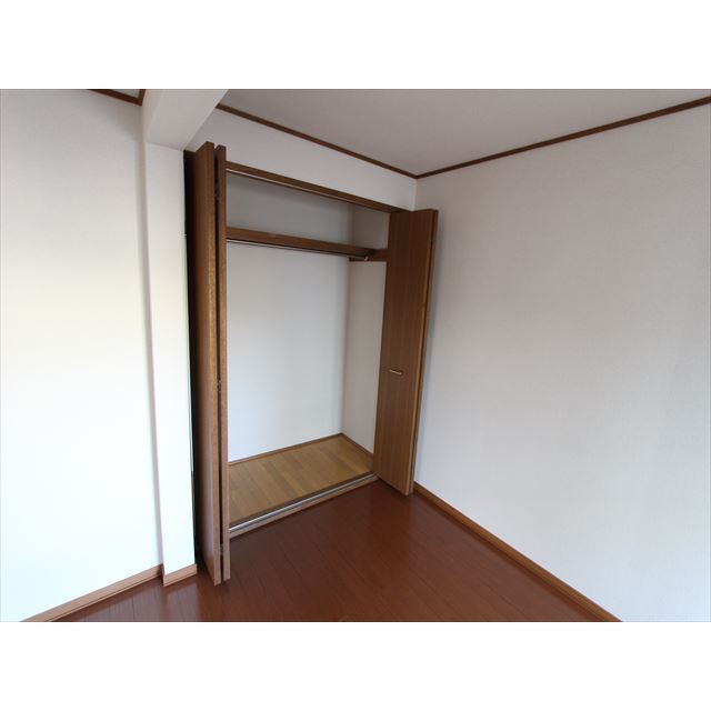 北海道北見市とん田東町541番地73 収納