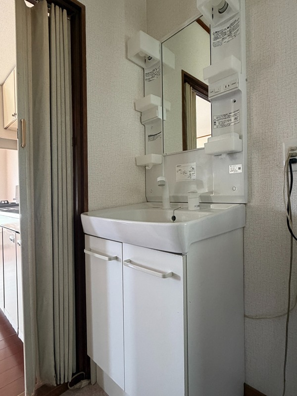 北海道北見市とん田東町541番地73 洗面所