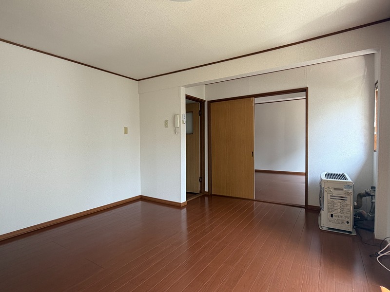 北海道北見市とん田東町541番地73 リビング