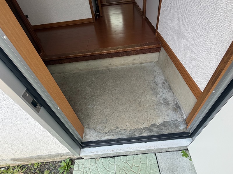 北海道北見市とん田東町541番地73 玄関