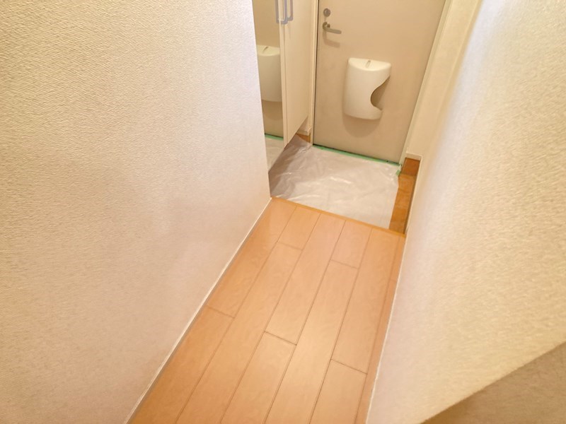 プリモ　パラッツォ 玄関