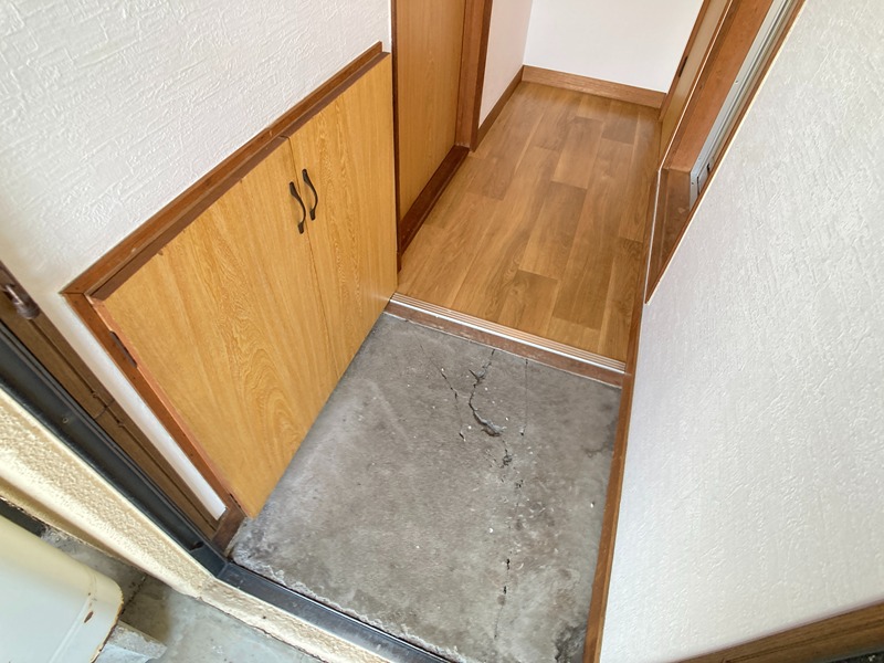 コーポ緑ヶ丘 玄関