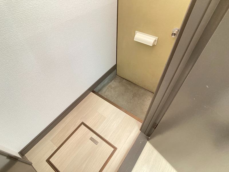 コーポラス小池 玄関