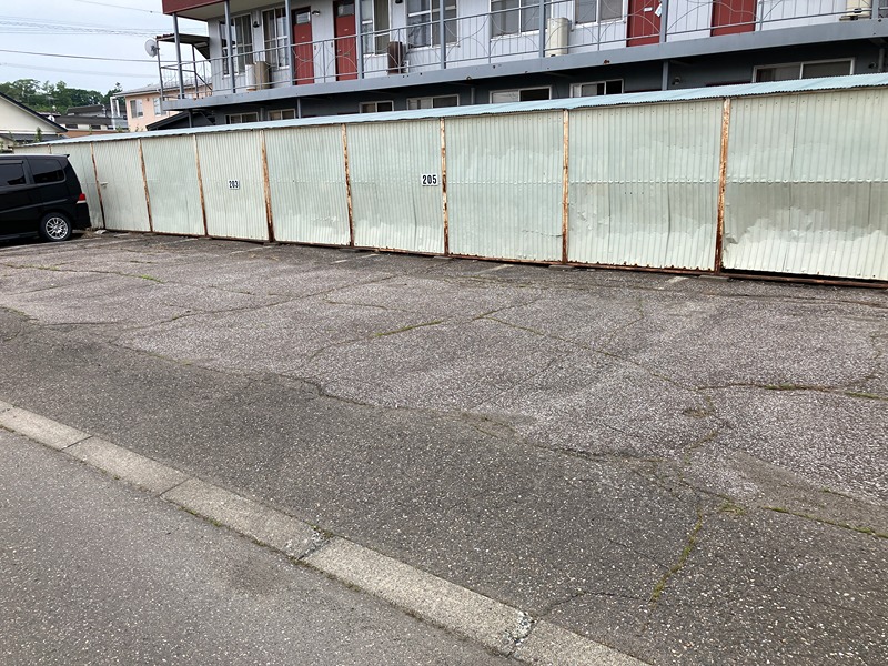 コーポはった 駐車場