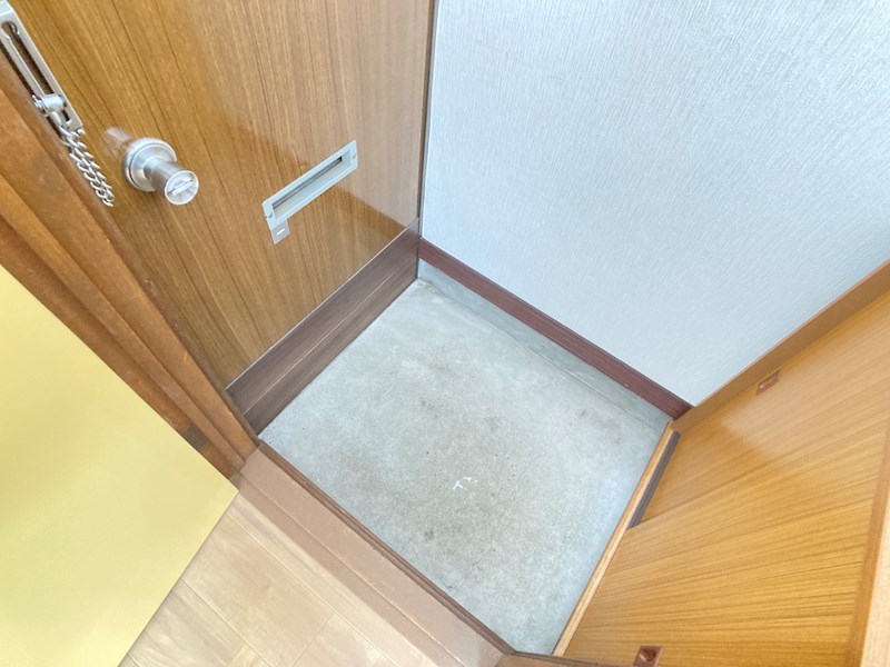 ハイツ井上 玄関