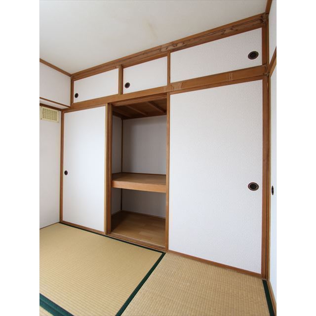 コーポ三輪 収納