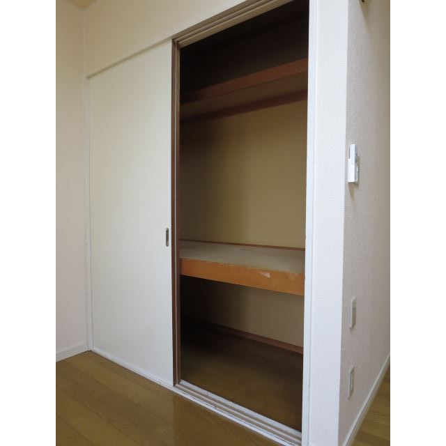 カルム高栄東 収納