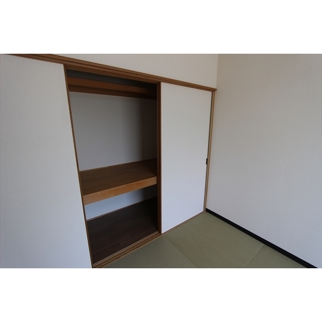 青柳マンション 収納