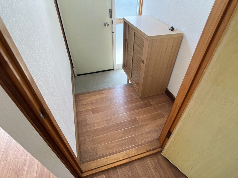 第１三輪コーポ 玄関