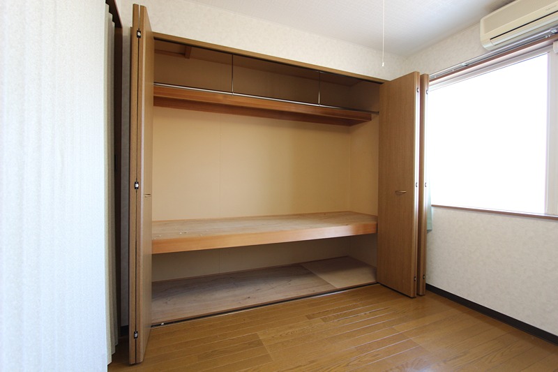 ハイツビアンカ 収納