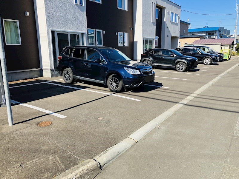ココルチア 駐車場