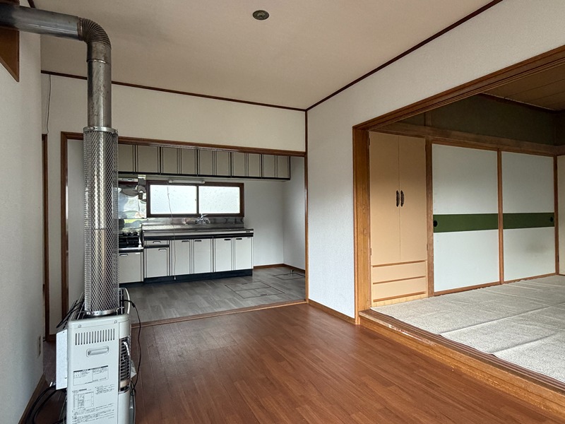 北海道北見市東相内町171-4 リビング