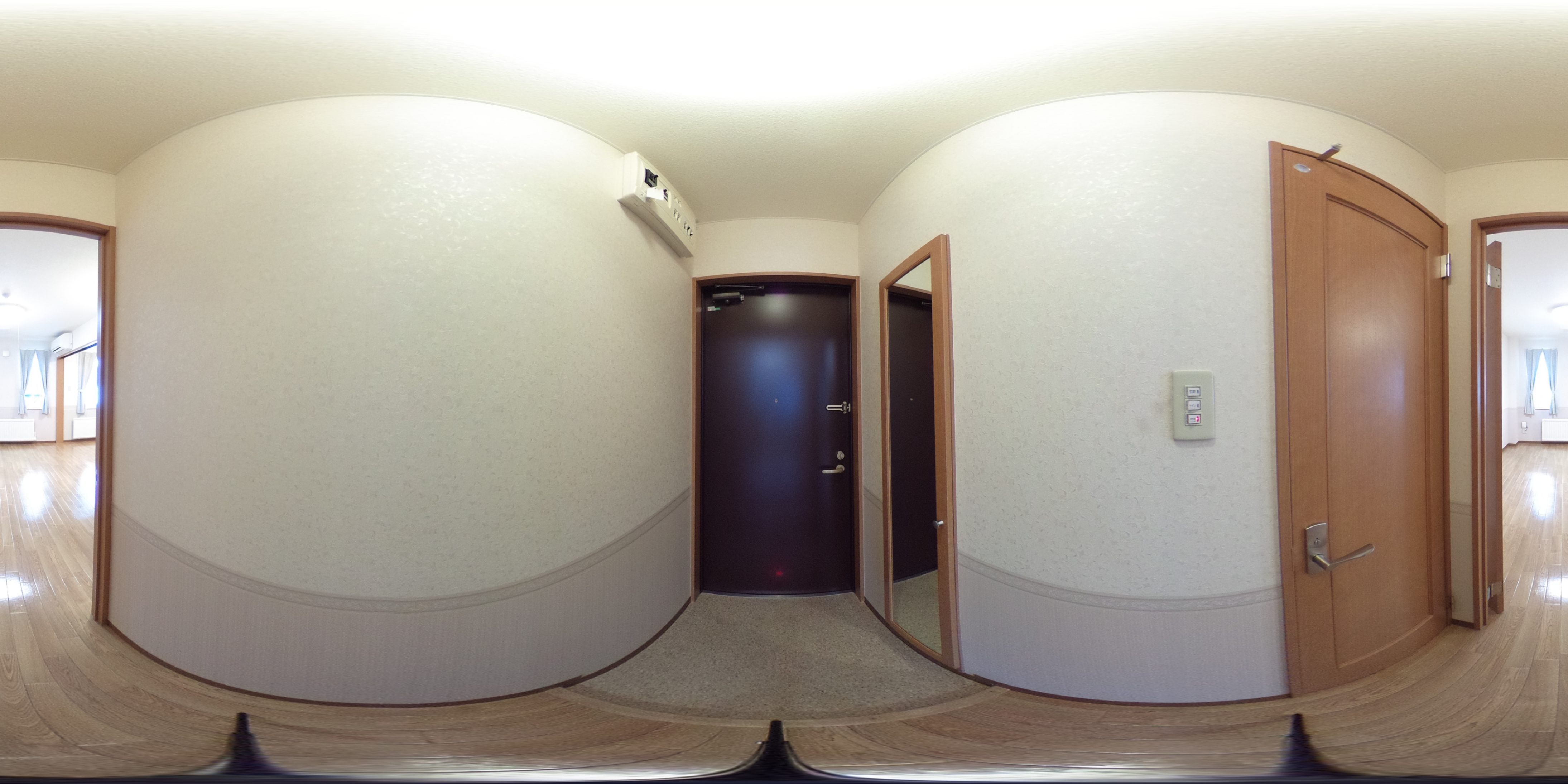 ヴァンドーム青葉 玄関