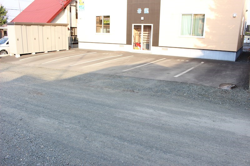 希龍 駐車場