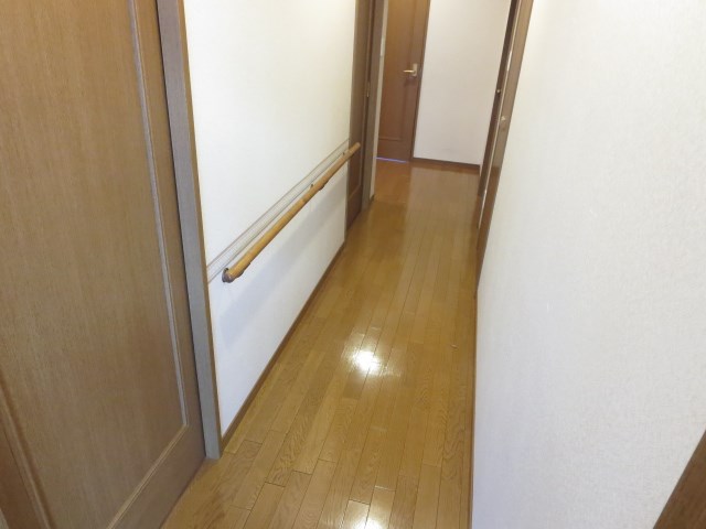 ロイヤルハイツ石北通り 玄関