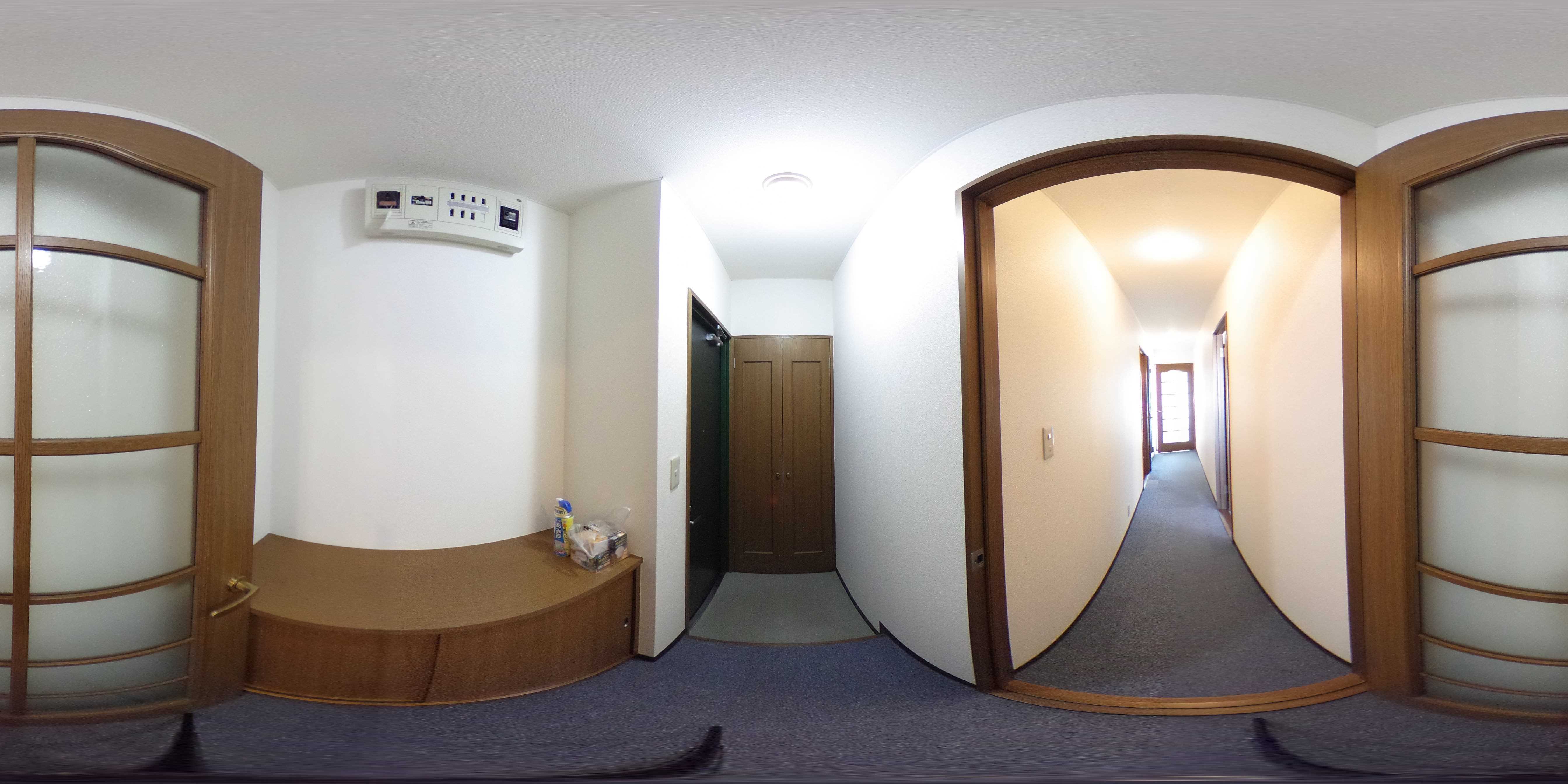 北成ビル 玄関