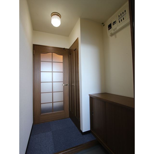 北成ビル 玄関
