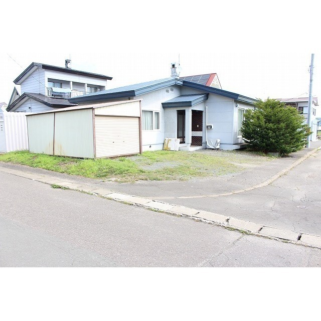 北海道北見市北光443-70 駐車場