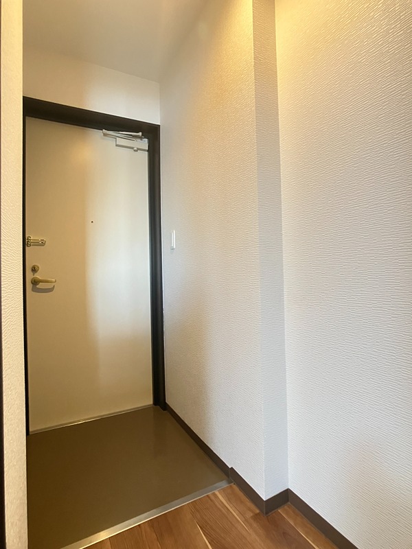 クレストパレス 玄関