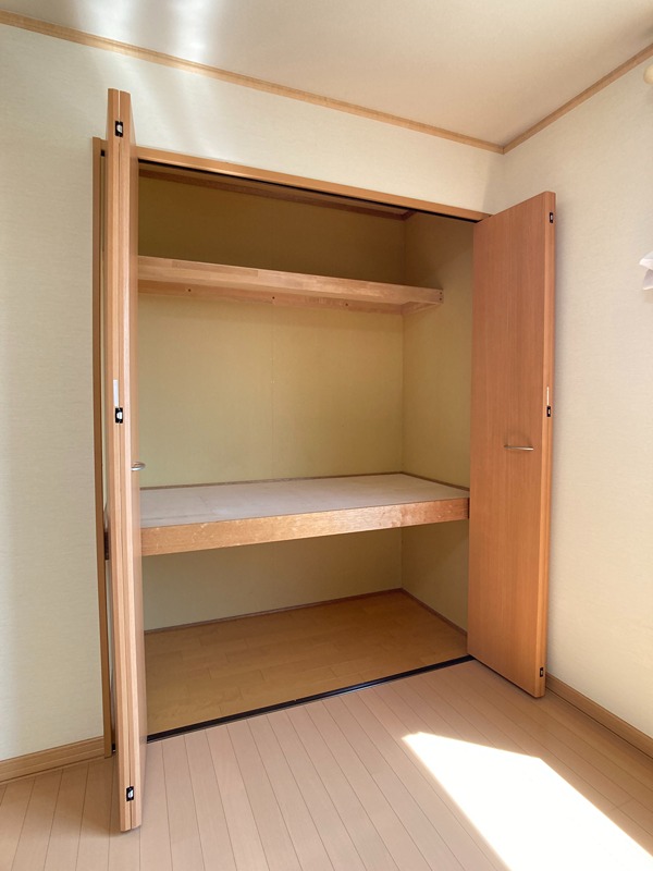 スーパーハイム西富Ｂ 収納