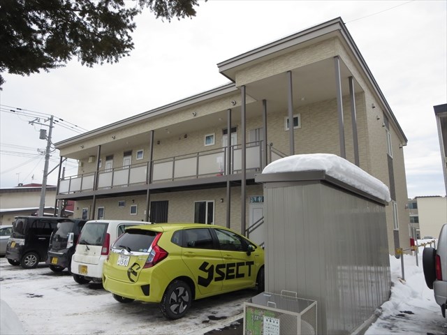 E#（イーシャープ） 駐車場