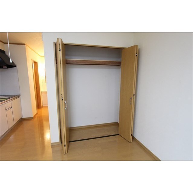 サンプレイス 収納