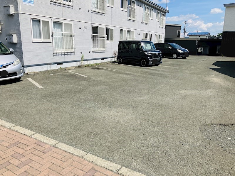 ハイツS2 駐車場