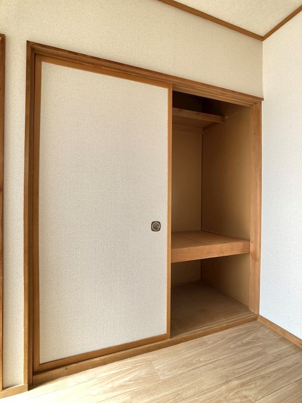 フラワーハイツ 収納