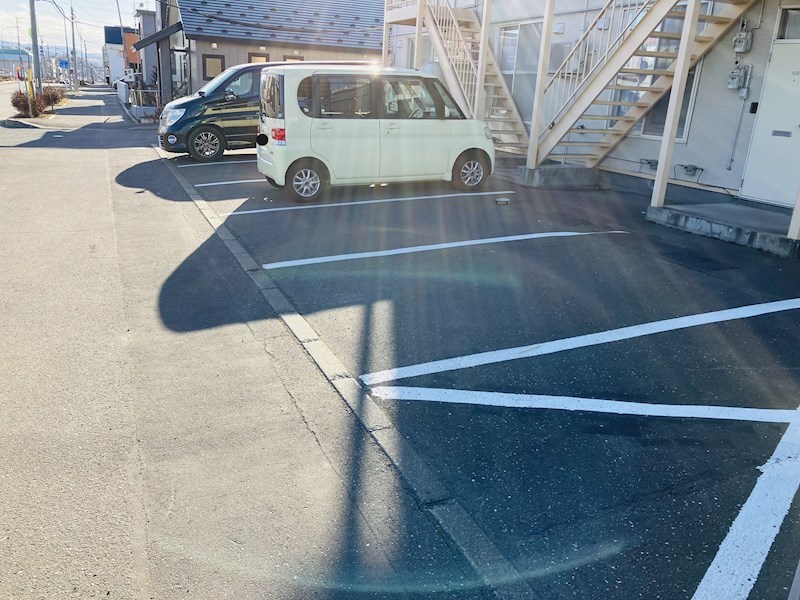 ネージュマンション 駐車場