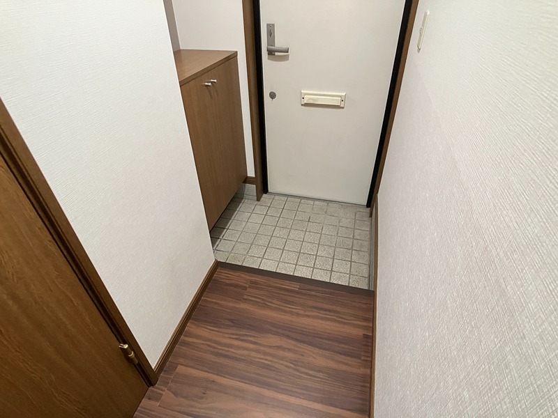 アプリコットあおばA 玄関